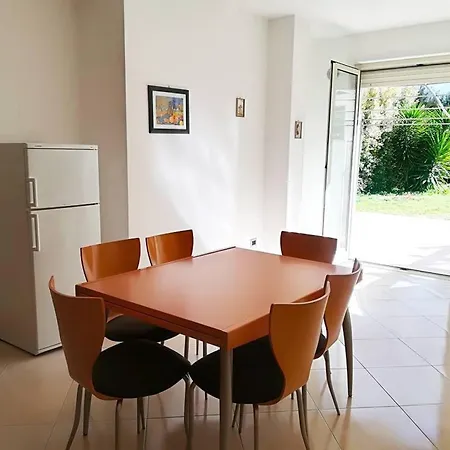 Casa Iside In アパート *