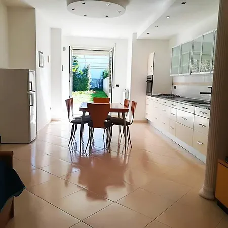 アパート Casa Iside In オートラント